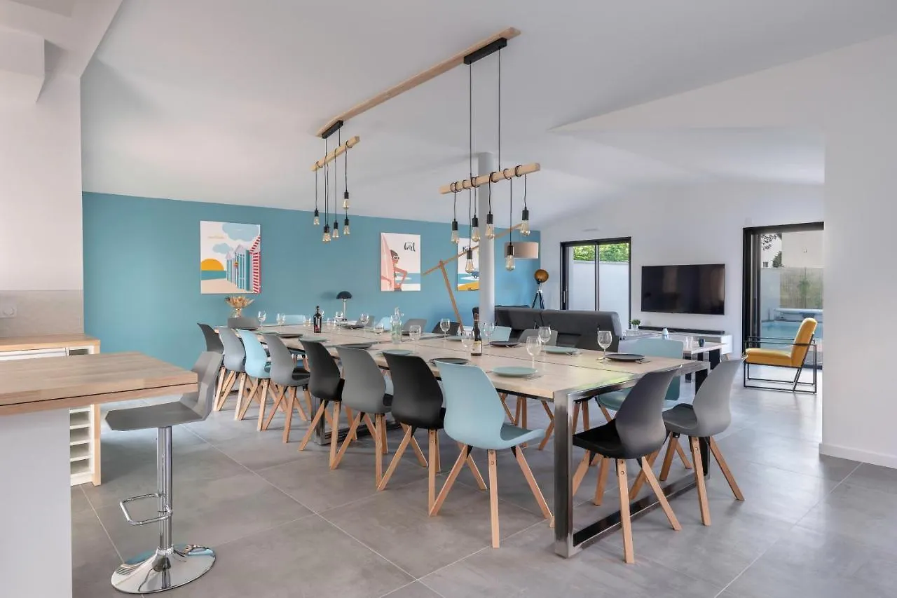 度假居 Villa Moderne Avec Piscine Pour 15 Personnes ! 圣吉勒达德吕伊